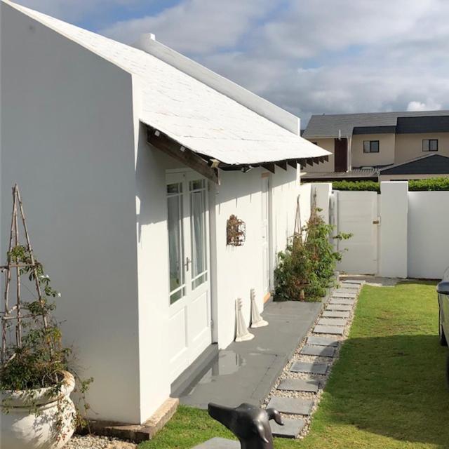 De La Fontaine Guest Cottage And Pool View Luxury Suite Plettenberg Bay Luaran gambar
